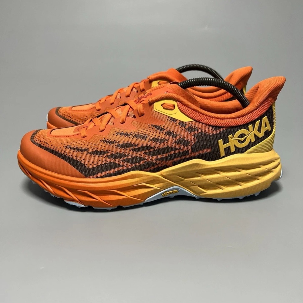 Hoka Speedgoat 5 wide size 11.5